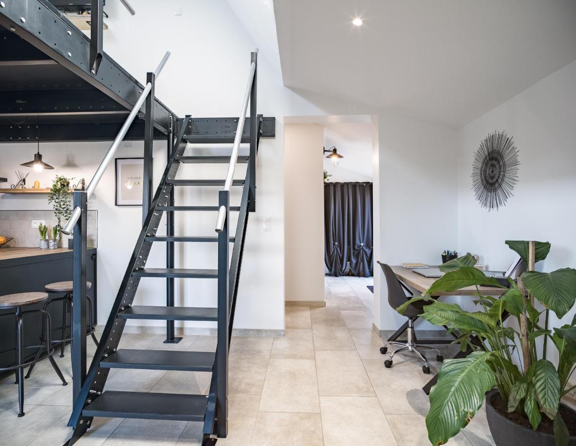 شقة Loft Avec Jardin Et Parking Prive تروي المظهر الخارجي الصورة